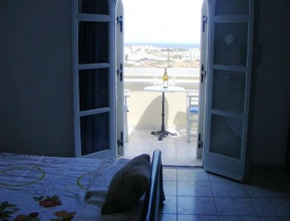 Sea Side Perivolos Hotel Eksteriør billede