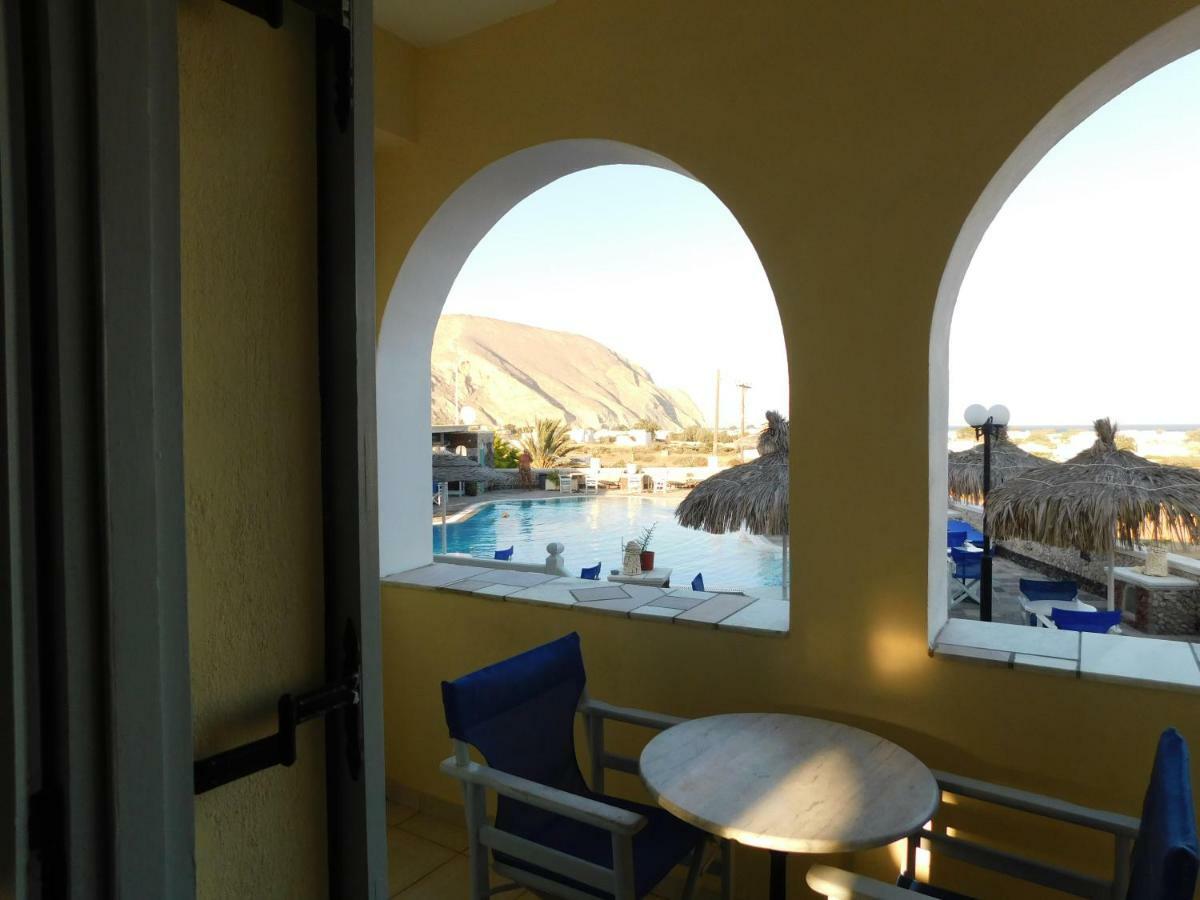 Sea Side Perivolos Hotel Eksteriør billede
