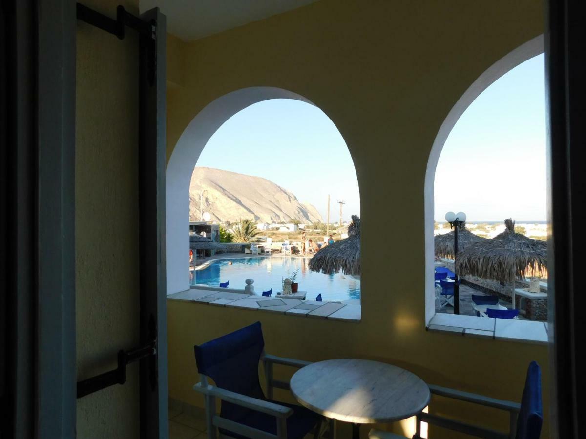 Sea Side Perivolos Hotel Eksteriør billede